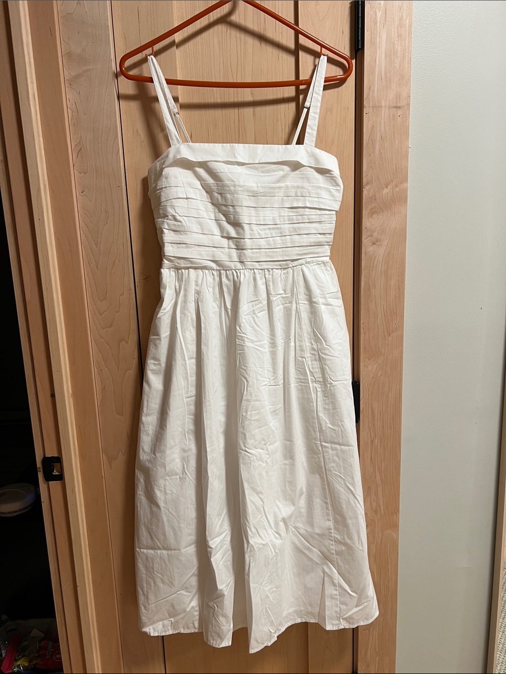 Abercrombie & Fitch White Sleeveless Midi Dress with Pleated Bodice